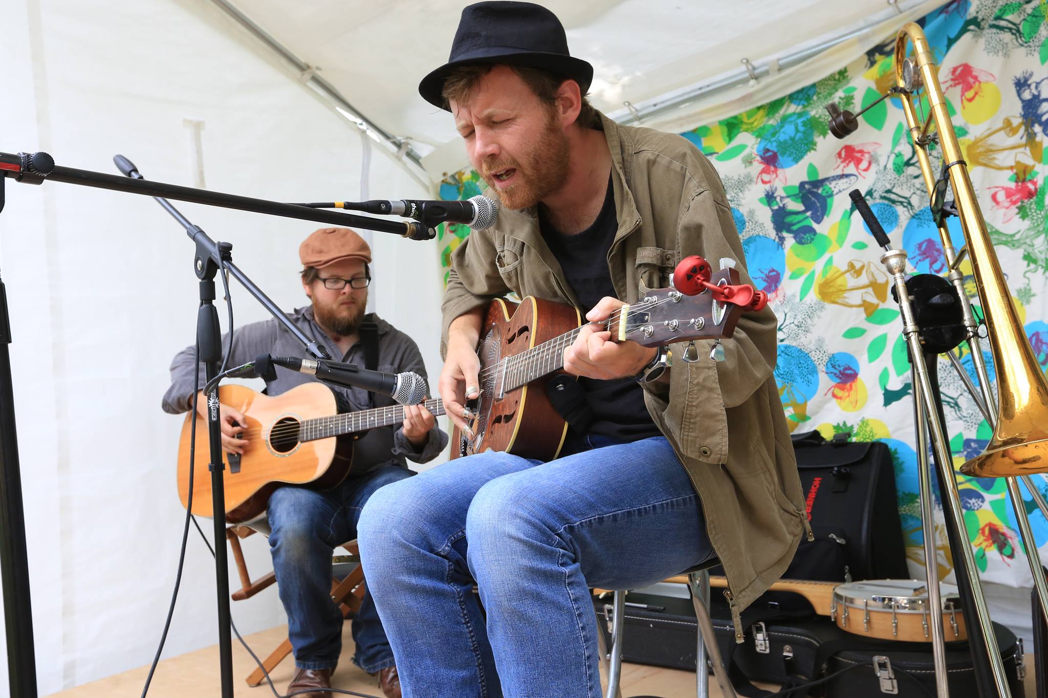 Picture of two musicians on stage